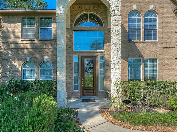 4th image of 12211 Leafy Oak Way