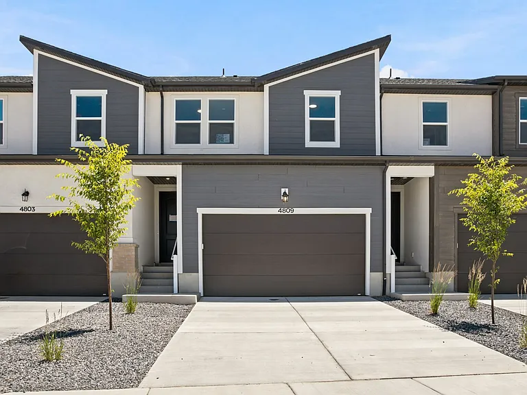 4809 S Olive Ave — Photo 1