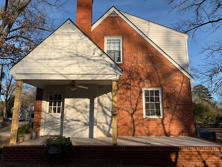 2613 Lincoln Ave — Photo 3
