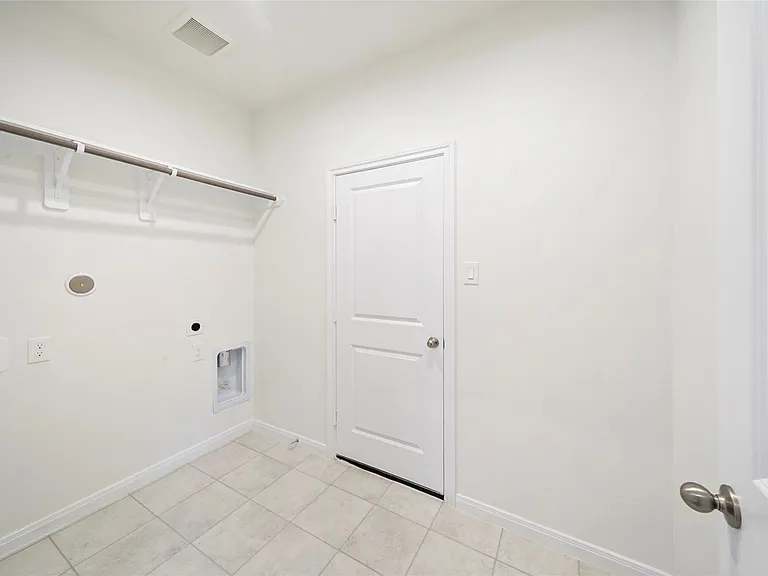 11703 Eclipse Dr — Photo 20