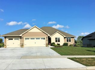 1686 Steiner Ln, Green Bay, WI 54313