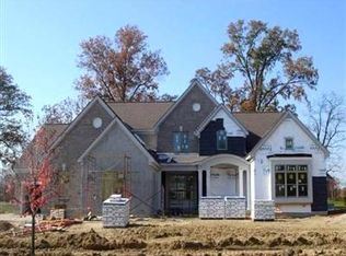 35 Vintage Walk Dr, Montgomery, OH 45249