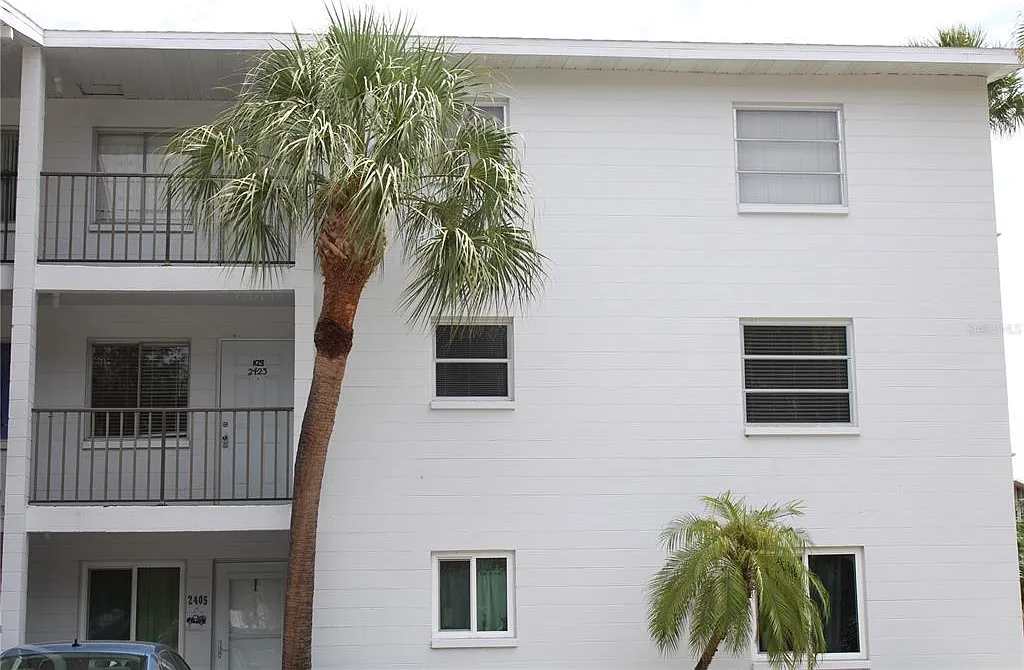 2 bed, 2.0 bath, 1026 sqft, $1,395 — Photo 2