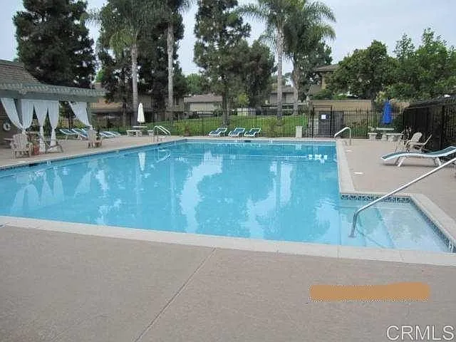 300 Rancho Dr #B