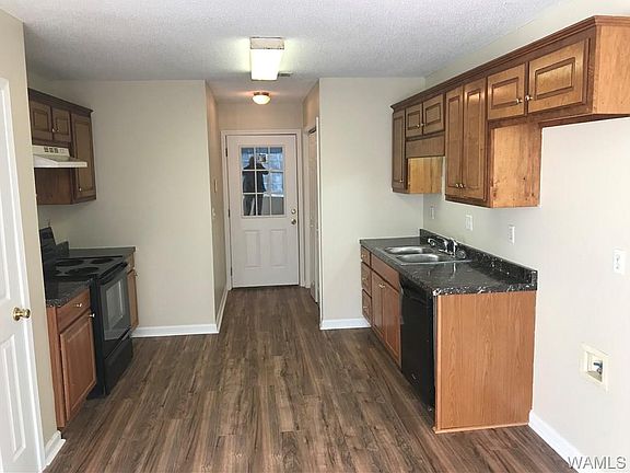 4th image of 4123 Alexander Ln