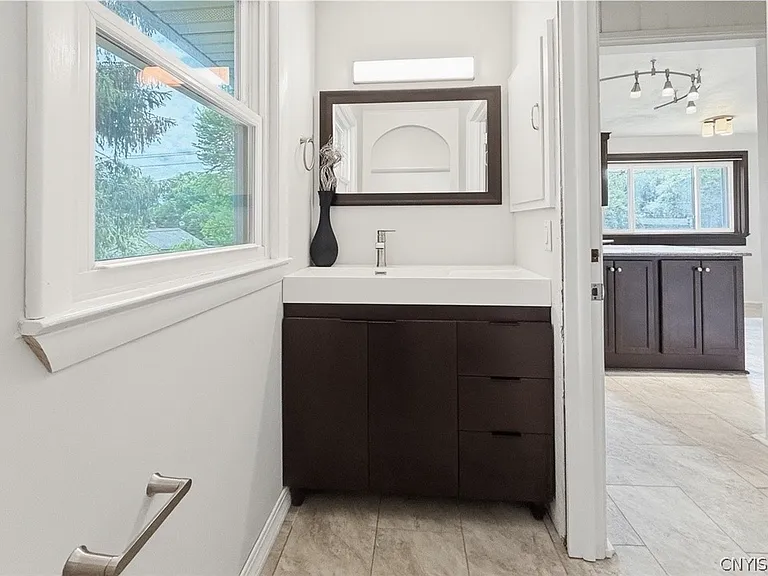 4055 Bristol Rd — Photo 11