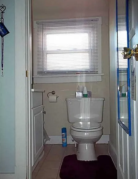3rd floor powder room