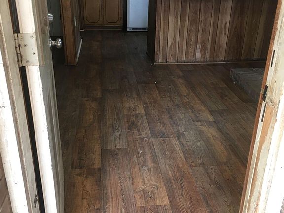 2nd image of 1071 Sherwood Dr