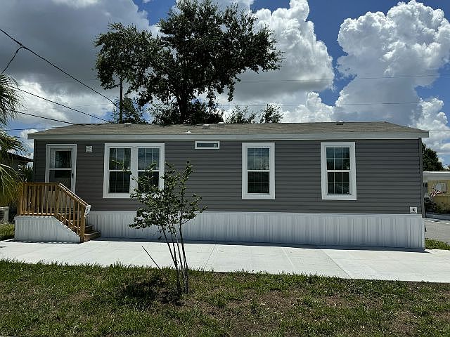 1st image of 4125 Park St N #217
