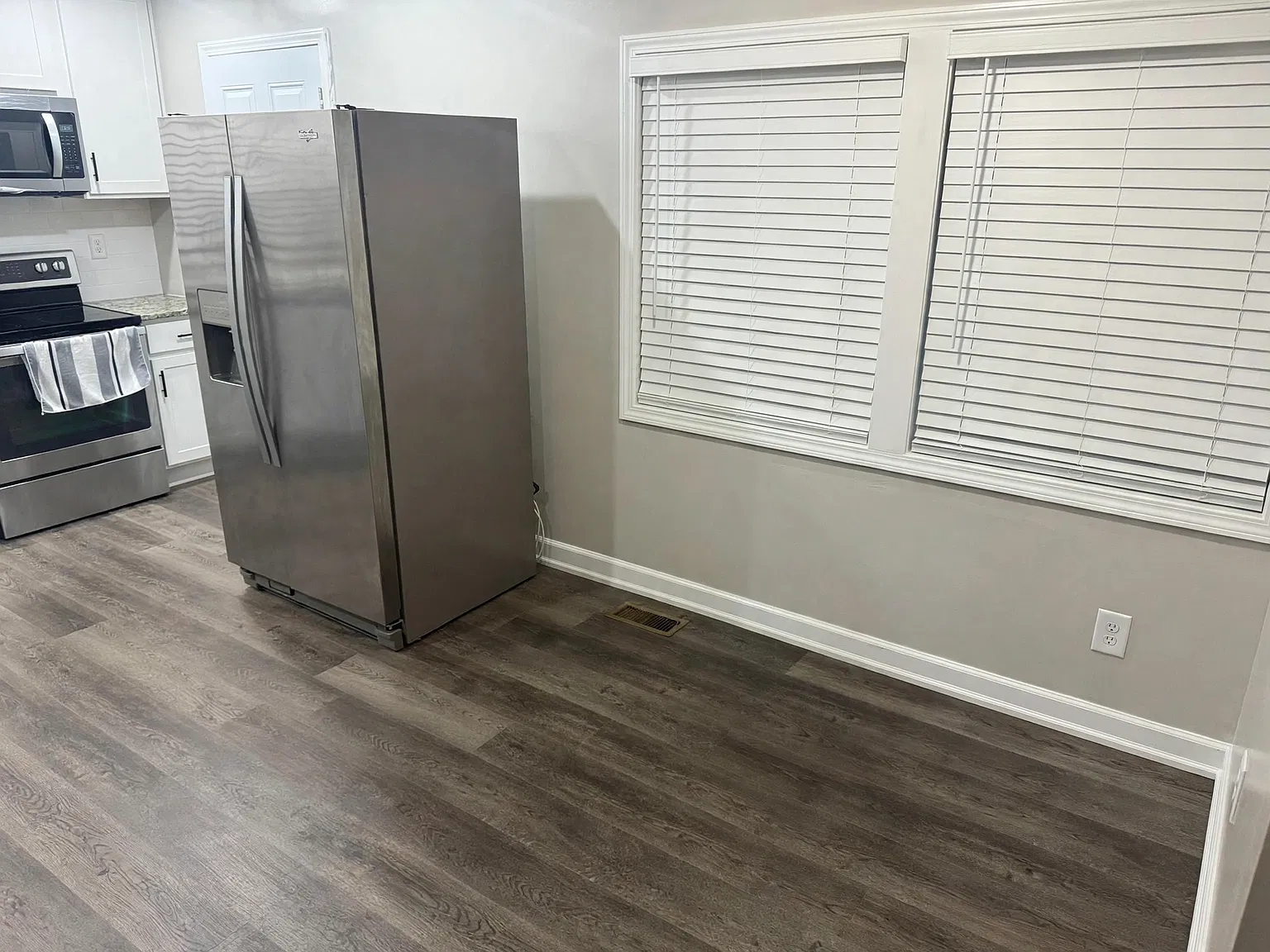 3 bed, 1000 sqft, $1,875 — Photo 4