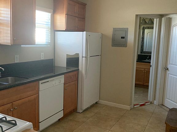 5th image of 691 E Del Mar Blvd