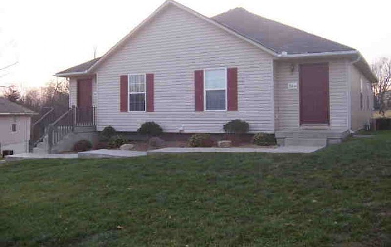 1st image of 3011 NW Mill Pl
