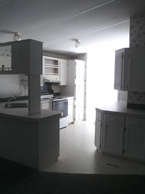 Eat-in Kitchen