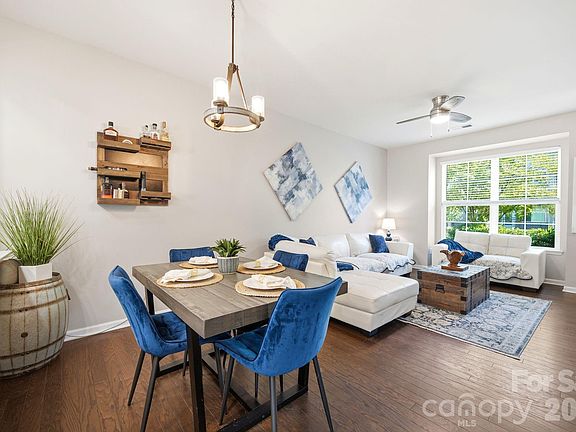 5th image of 6913 Walnut Branch Ln