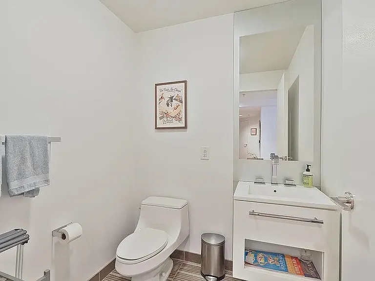 77 Hudson St #3011 — Photo 16