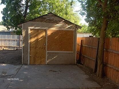 4th image of 213 W Maple Avenue