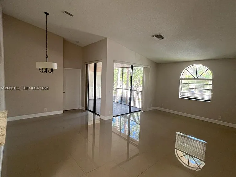 10700 NW 14th St #142 — Photo 9