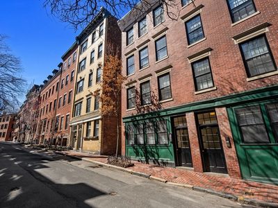 80 W Cedar St APT 3, Boston, MA, 02114