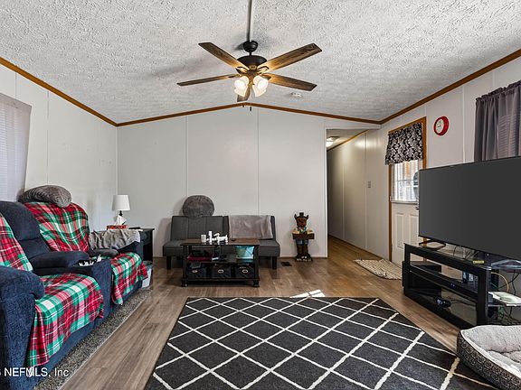 5th image of 5380 LAURIE Lane