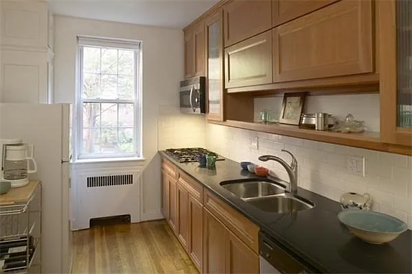 16 Ware St #1 — Photo 7