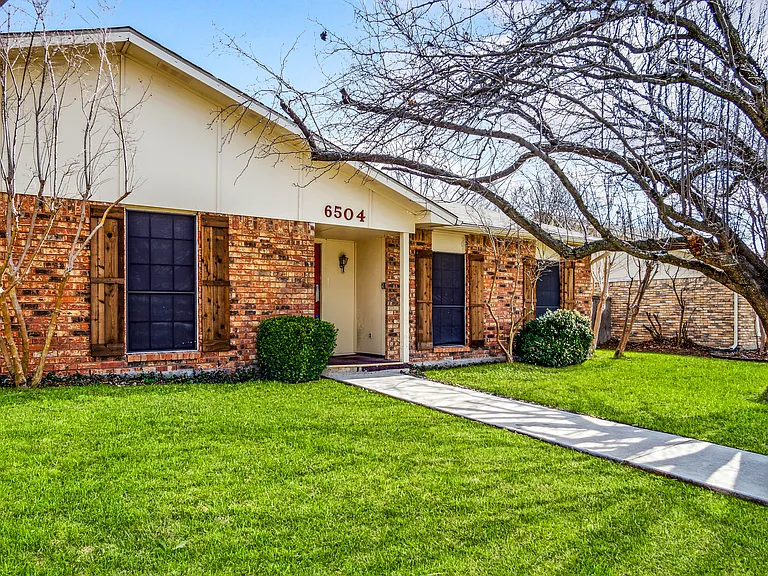 6504 Blue Ridge Trl — Photo 1