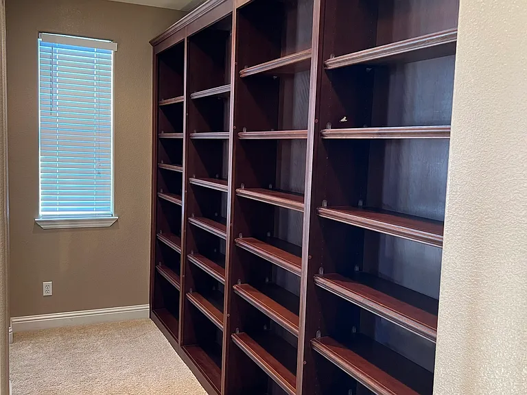 188 W Charlene Ct — Photo 41