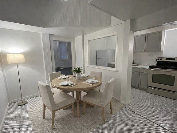 3rd image of 3027 Main St #1