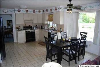 5th image of 42 Poppy Ct