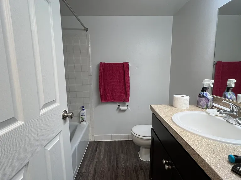 2174 E Hill Rd — Photo 3