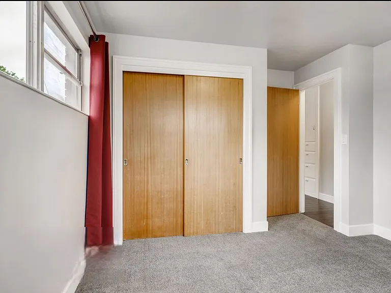 623 S 560 E — Photo 18