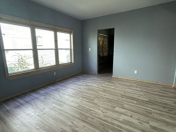 3rd image of 10110 Parkgate Ave Unit 1