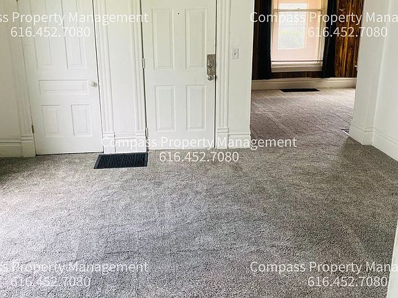 4th image of 921 Cass Ave SE #1