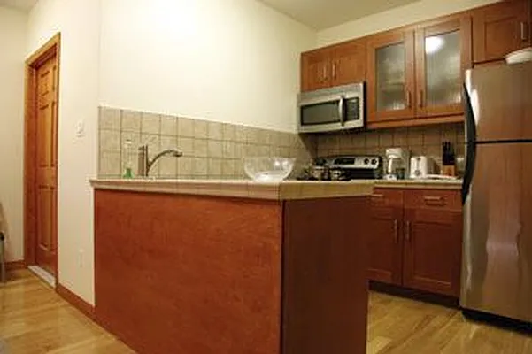 Rented by Easy Rental LLC | media 59