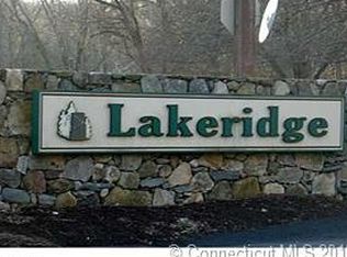 5 Stonegate Dr, Torrington, CT 06790