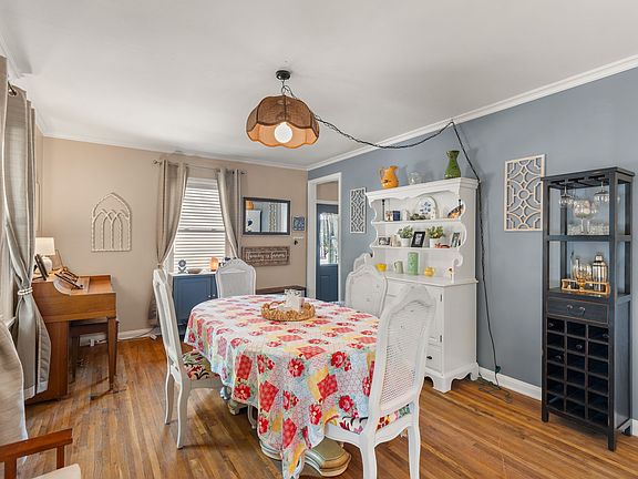 5th image of 609 Linnwill Pl