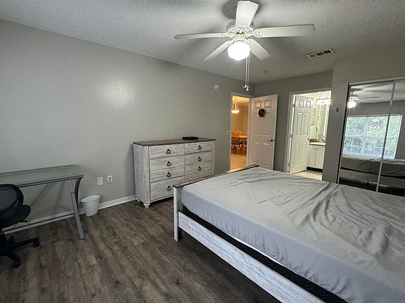 3rd image of 4276 Calinda Ln #1-128