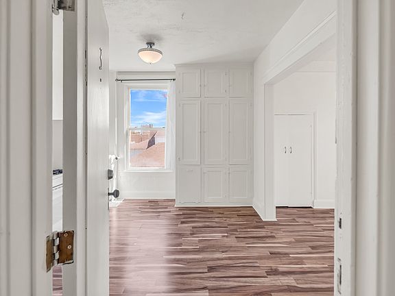 2nd image of 2507 Wetmore Ave #3