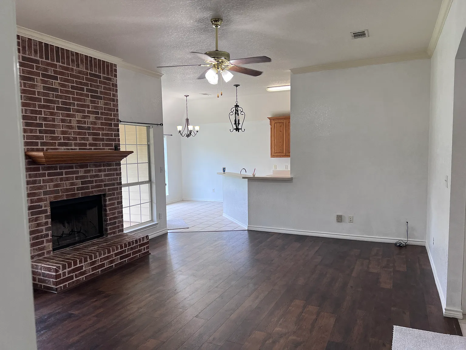3 bed, 1460 sqft, $1,995 — Photo 3
