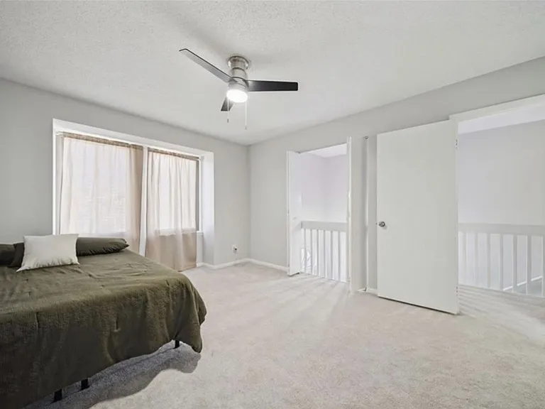 719 Waters Dr — Photo 18