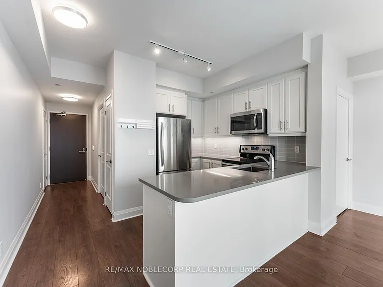 15 Zorra St #1302 — Photo 15
