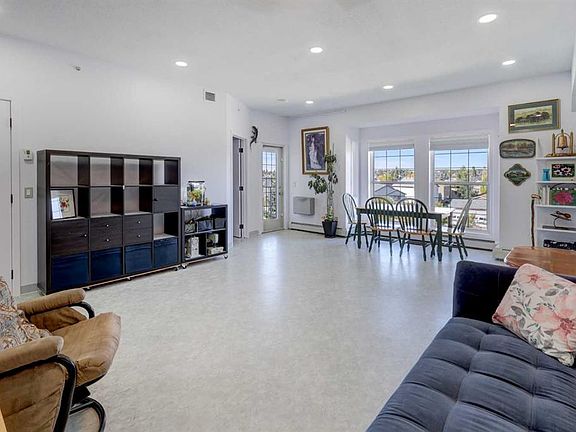 4th image of 151 SW Country Village Rd NE #2452