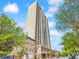 1636 N Wells St #18B, Chicago, IL 60614