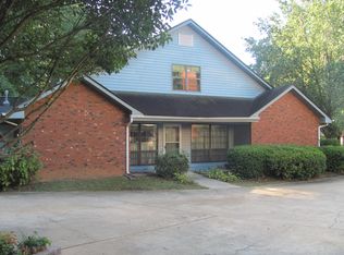 532 Plymouth Ln, Alpharetta, GA 30009