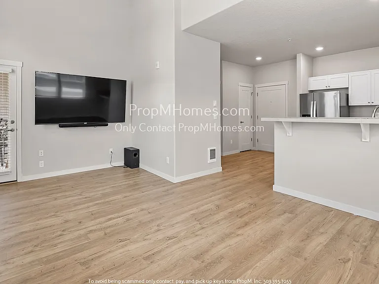 17149 SW Snowdale St #G302 — Photo 5