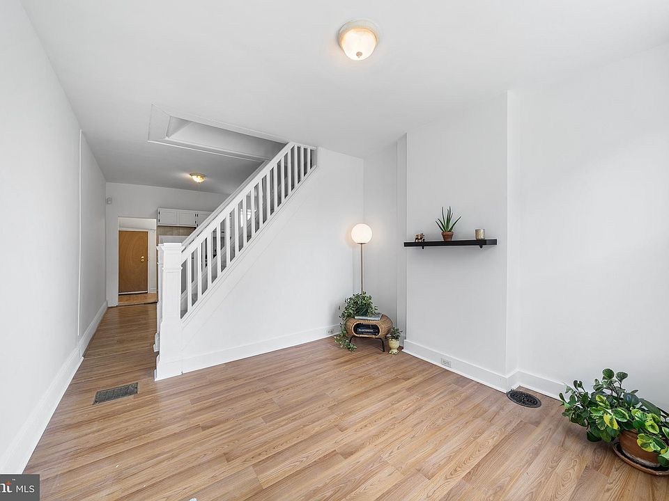 1st image of 2317 E Harold St