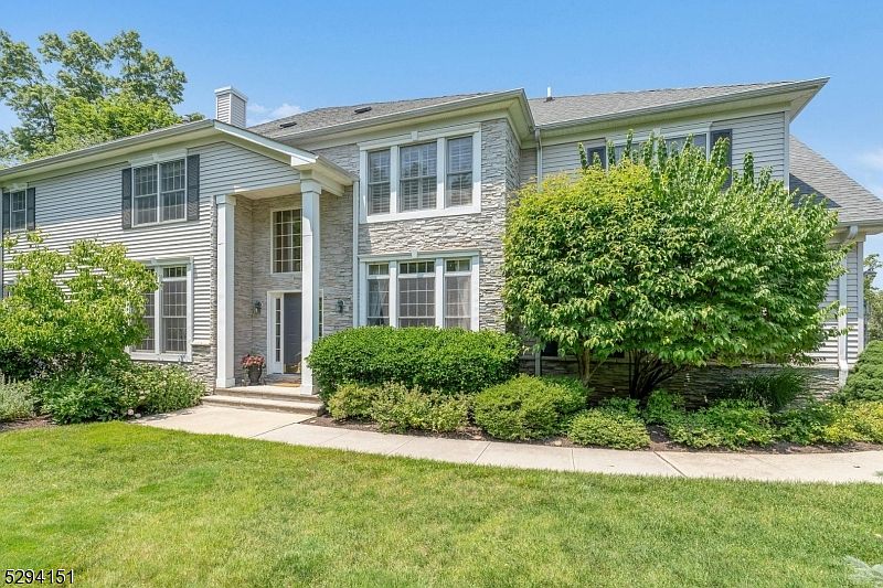 1st image of 71 Schweinberg Dr
