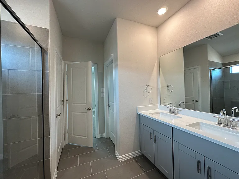 123 Monarch Way — Photo 32