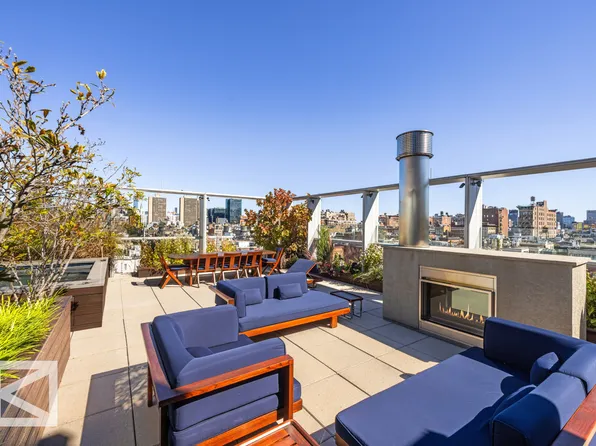 350 West Broadway image 25 of 29