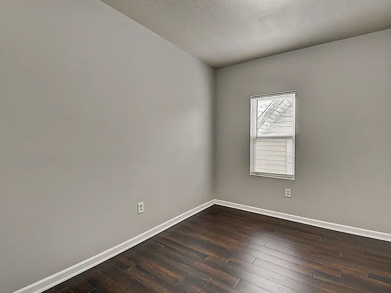 417 N State Ave — Photo 19