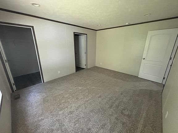 2nd image of 1407 N Peach Ave #P0115